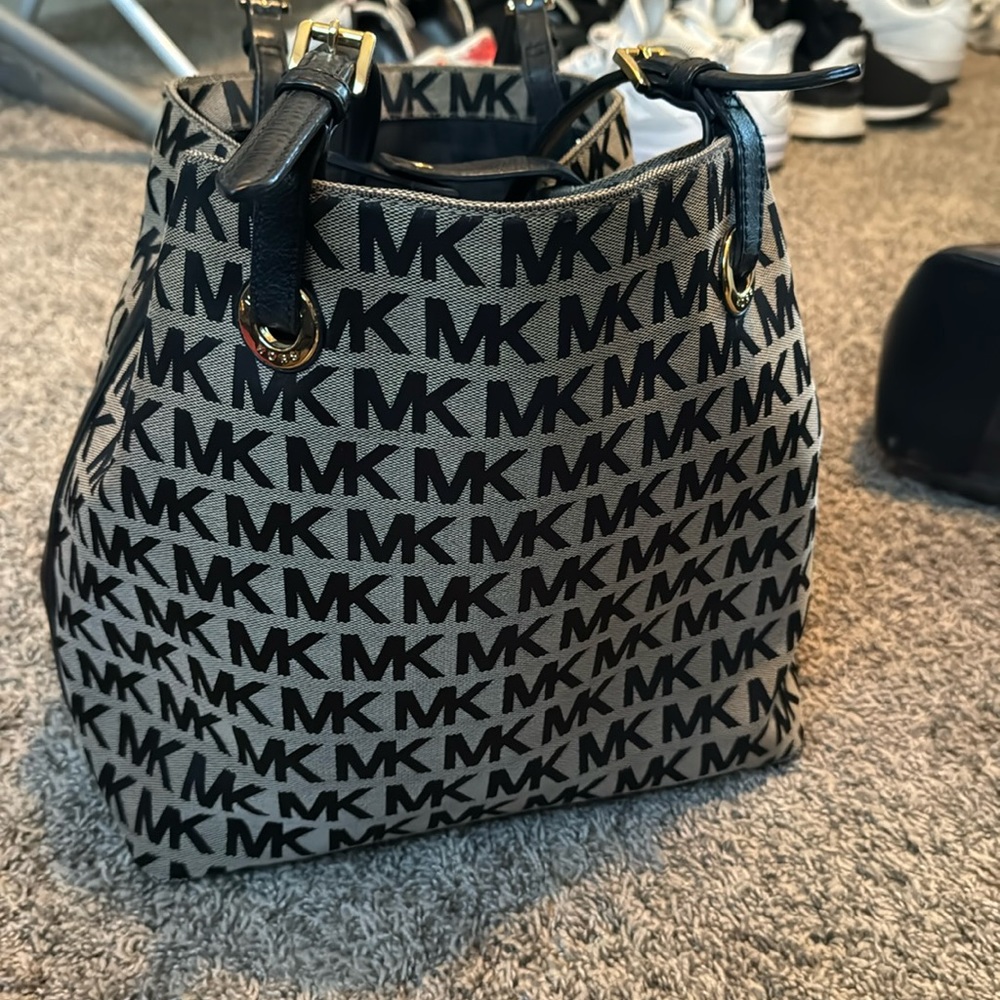 Michael Kors shoulder bag